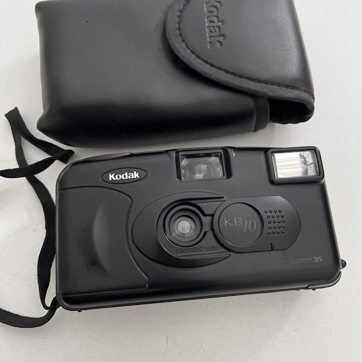 Vintage Kodak KB-10 35mm Point & Shoot Film Camera Flash with Case