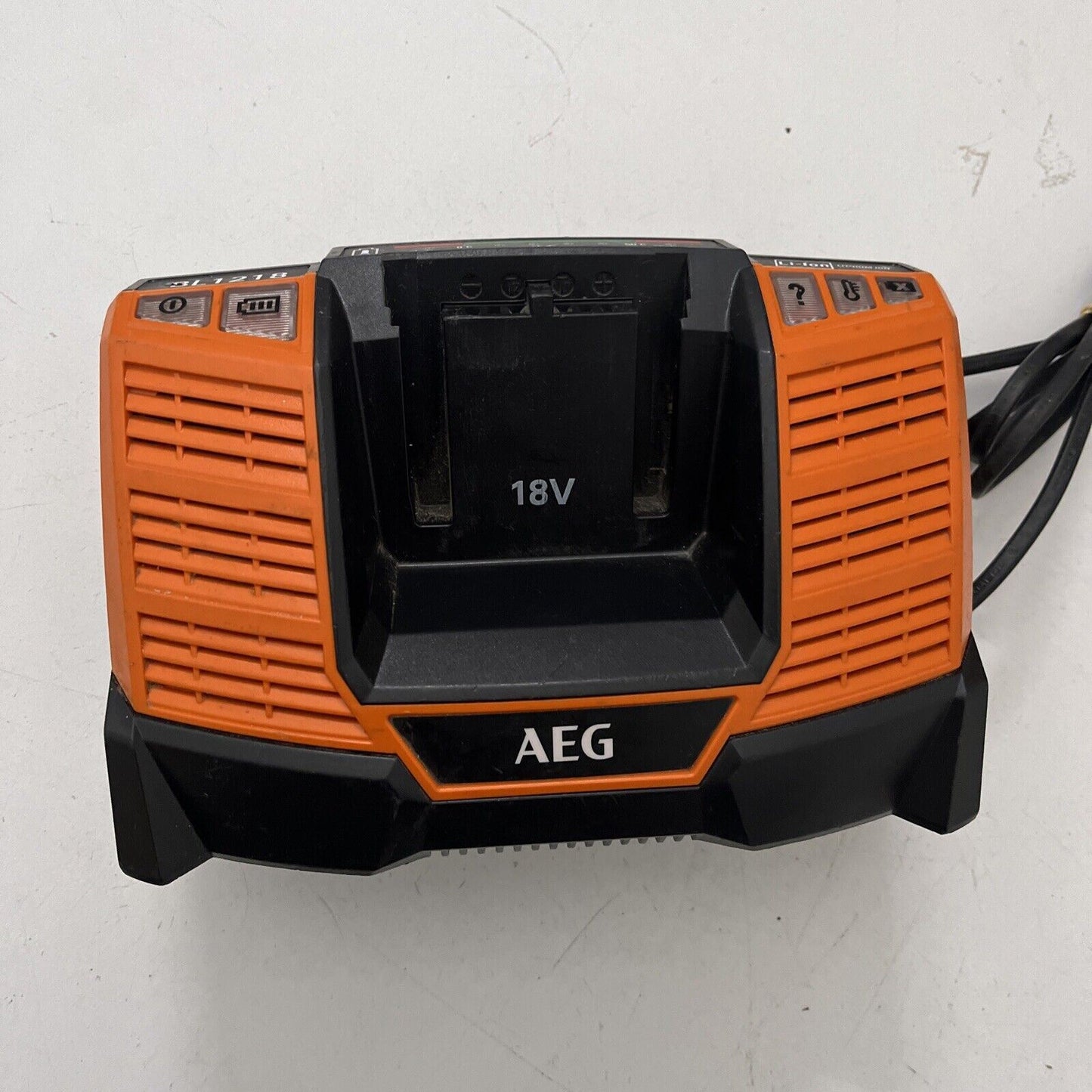 AEG BL1218 Li-ion 18V Battery Charger