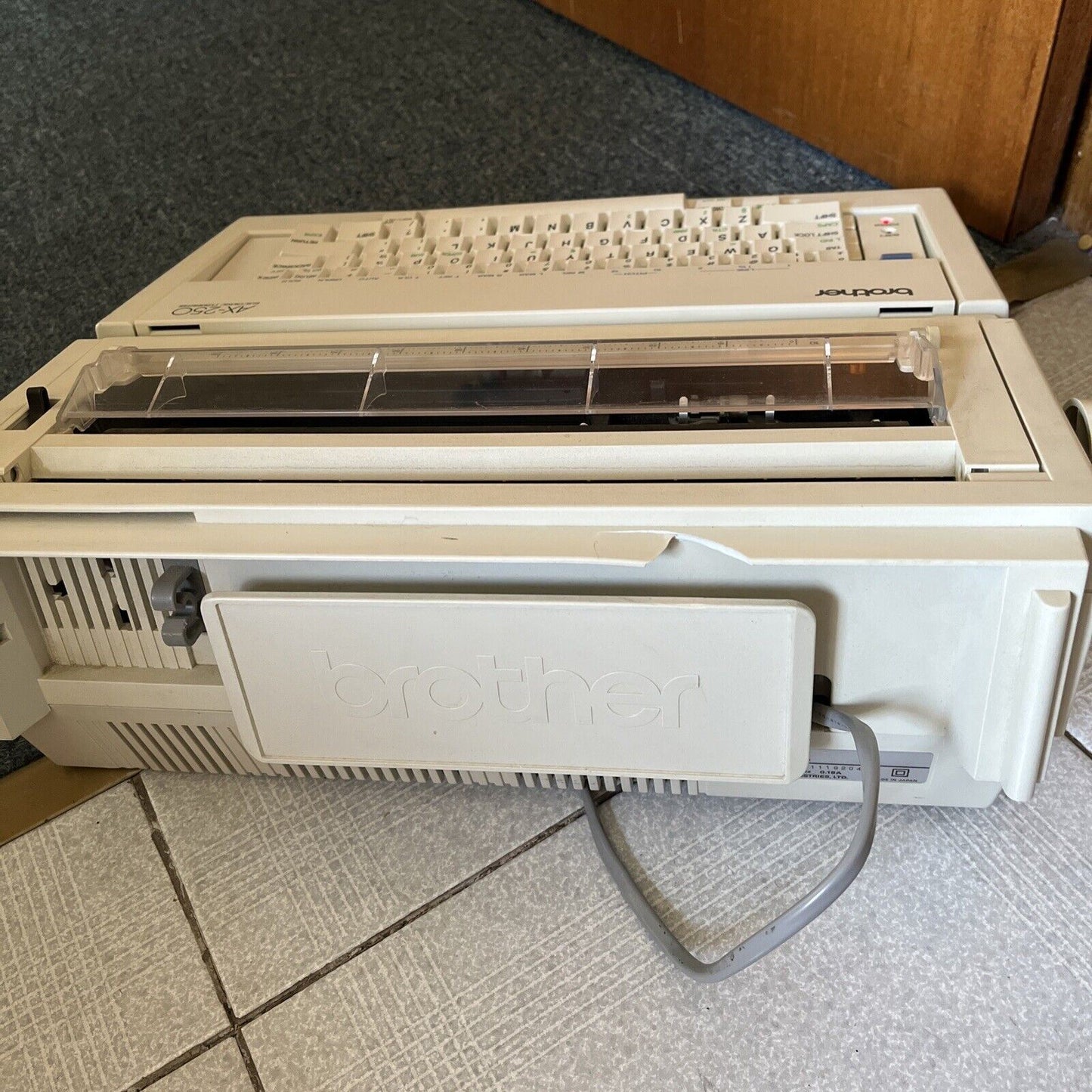 Brother AX-250 Portable Electronic Typewriter - Tested and working