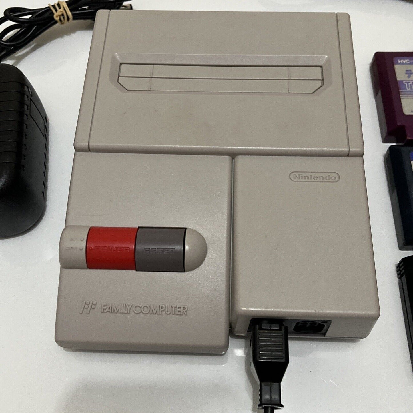 Nintendo Famicom Console Top Loader AV with 3 Games & AU Power Supply