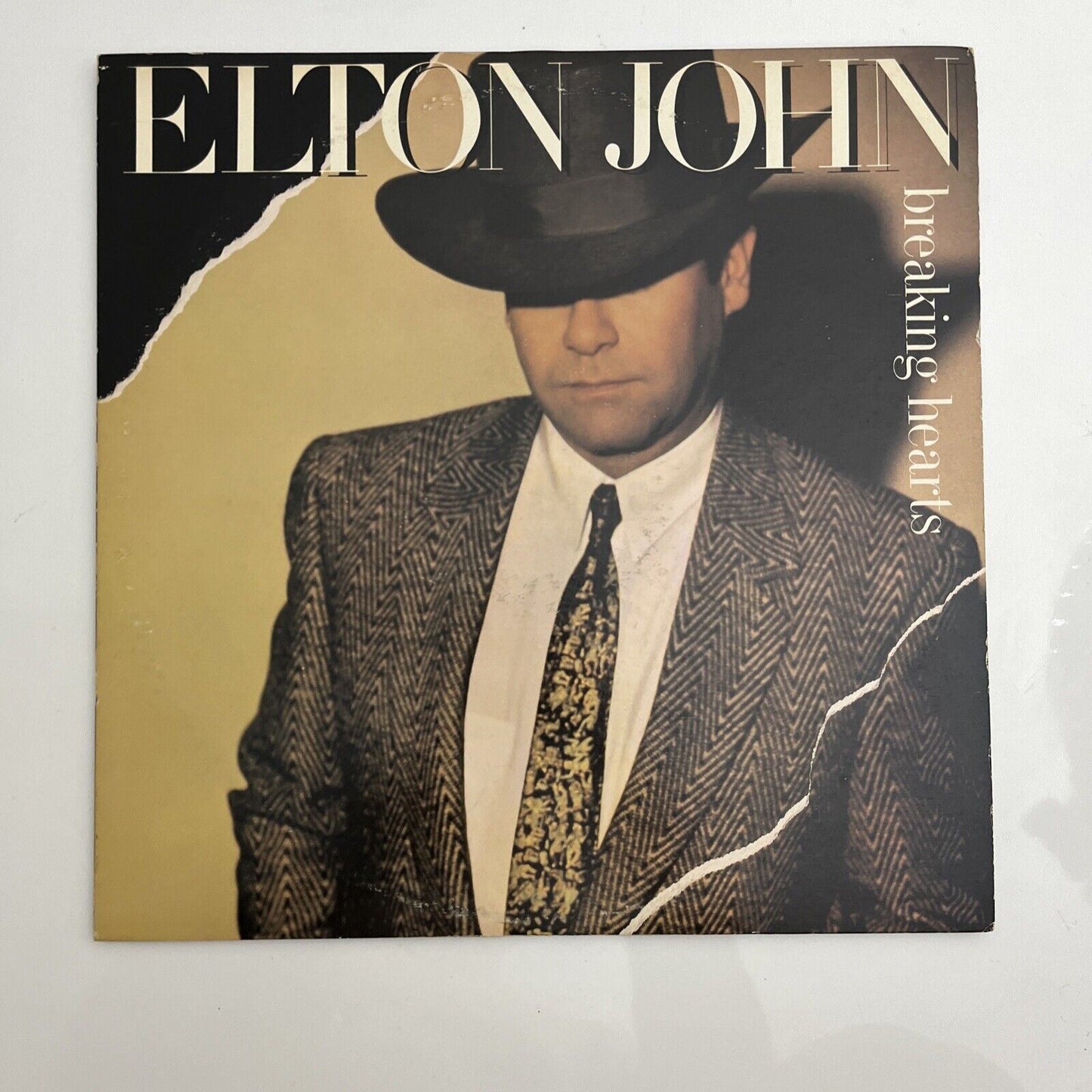 Elton John – Breaking Hearts 1984 LP Vinyl Record 25PP-130