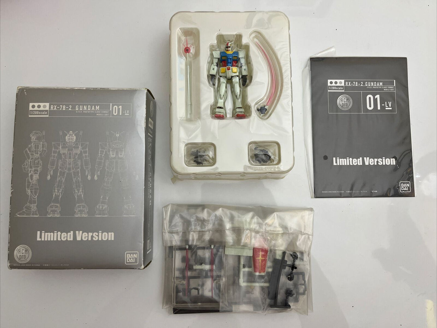 Gundam RX-78-2 01-LV Figure Limited Version Gunpla 2006 HCM Pro 01-LV 1/200