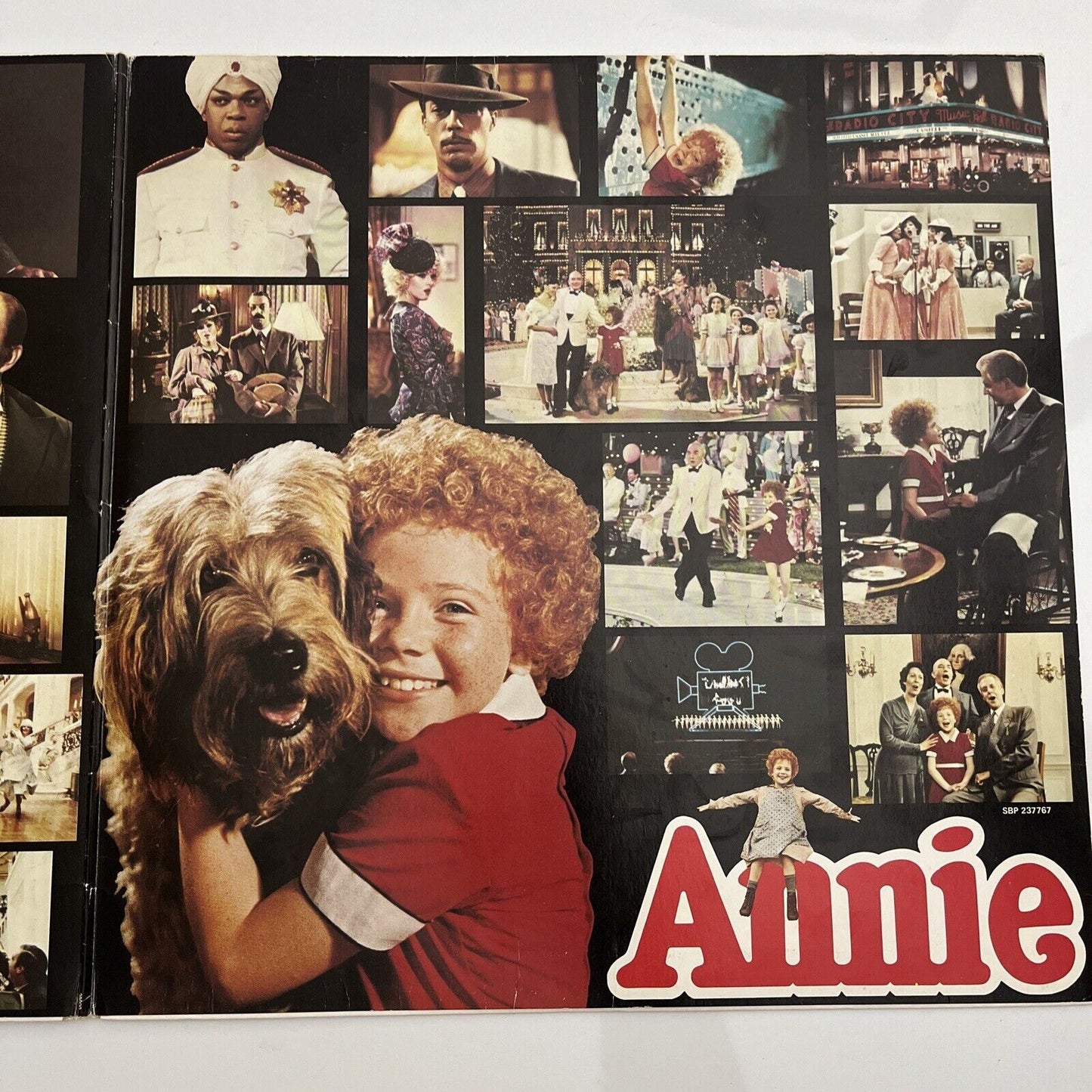 Annie Original Motion Picture Soundtrack LP 1982 Vinyl Record SBP-237767