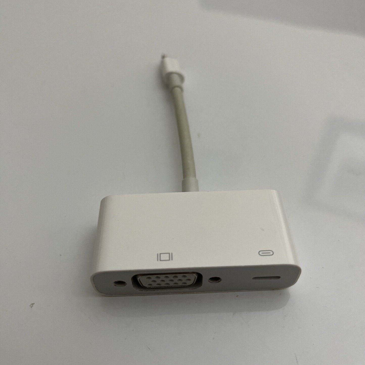 Genuine Apple Lightning to VGA Adapter for iPad iPhone A1439