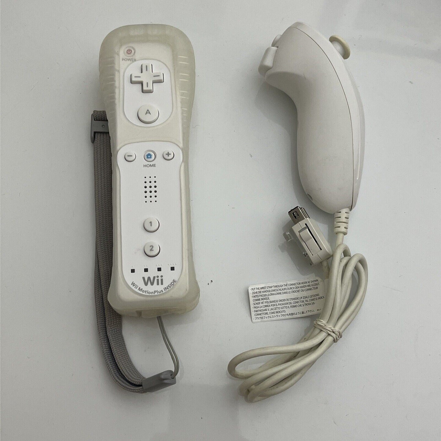 Genuine Nintendo Wii Remote Motion Plus Inside + Nunchuck Bundle with Cover