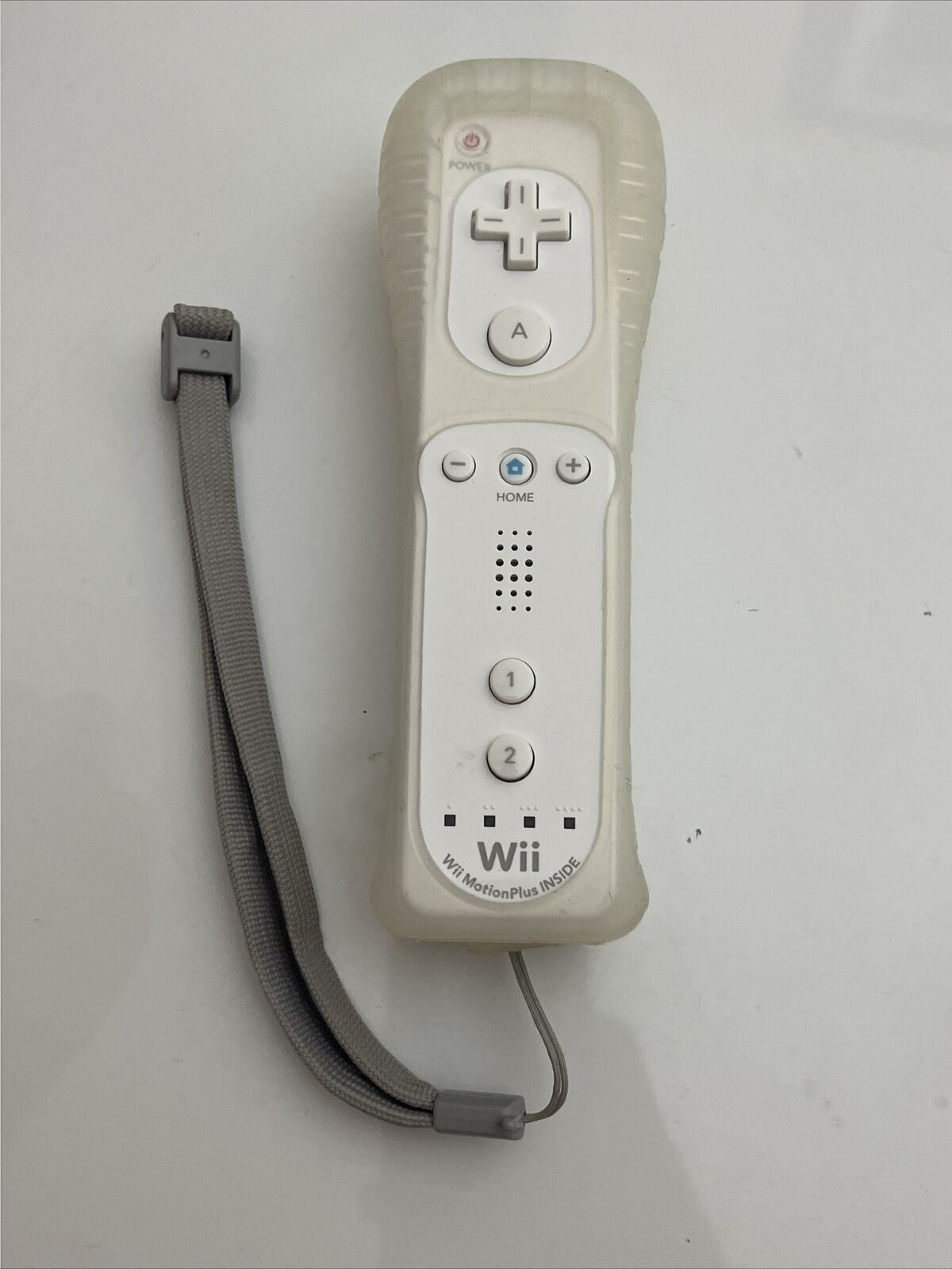 Genuine Nintendo Wii Remote Motion Plus Inside + Nunchuck Bundle with Cover