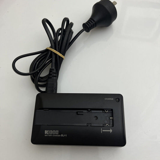Genuine Ricoh BJ-1 Battery Charger for DB-110 Battery Caplio CX3, PX, G900, G900
