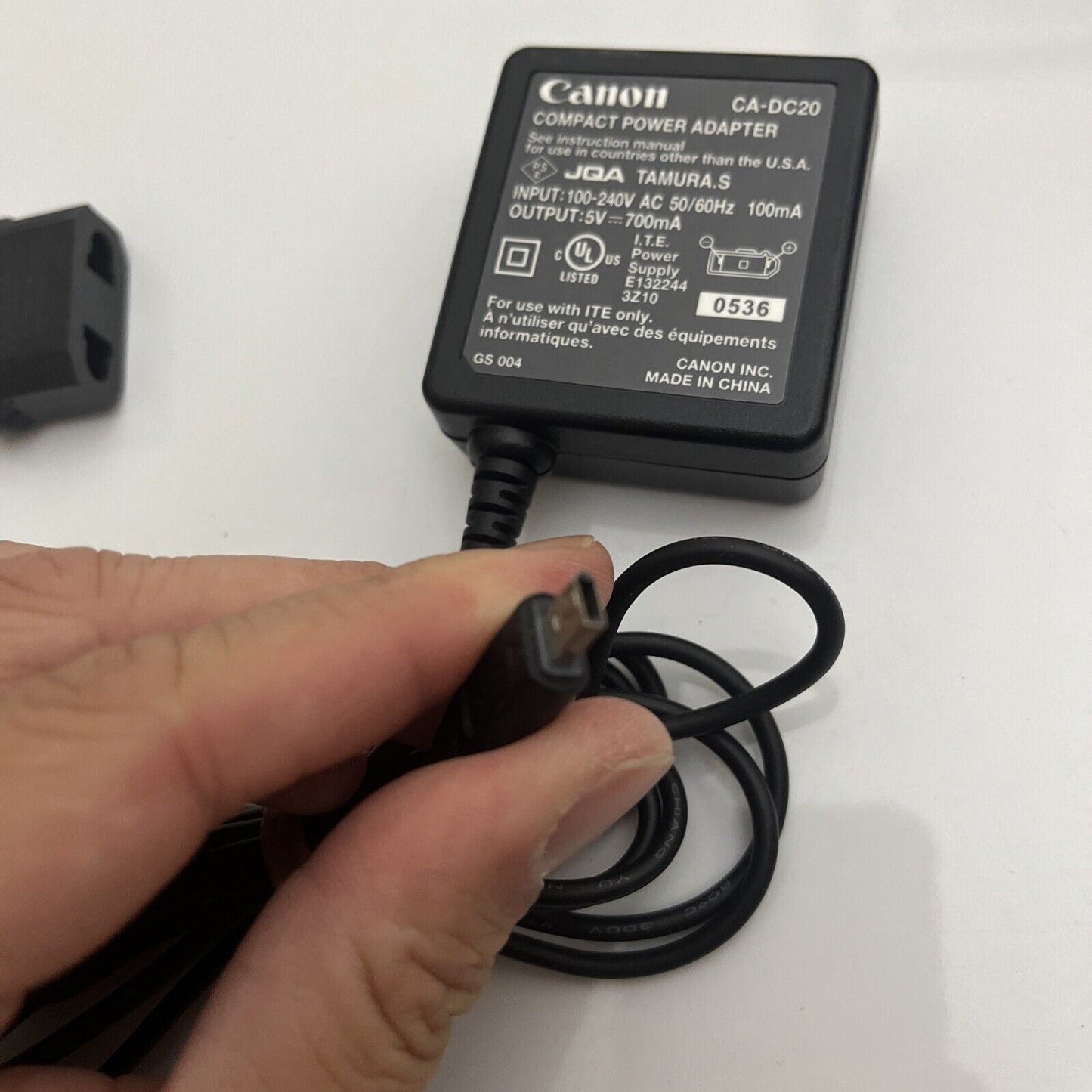 Genuine Canon Compact Power Adaptor CA-DC20 Charger for PowerShot SD30 SD43