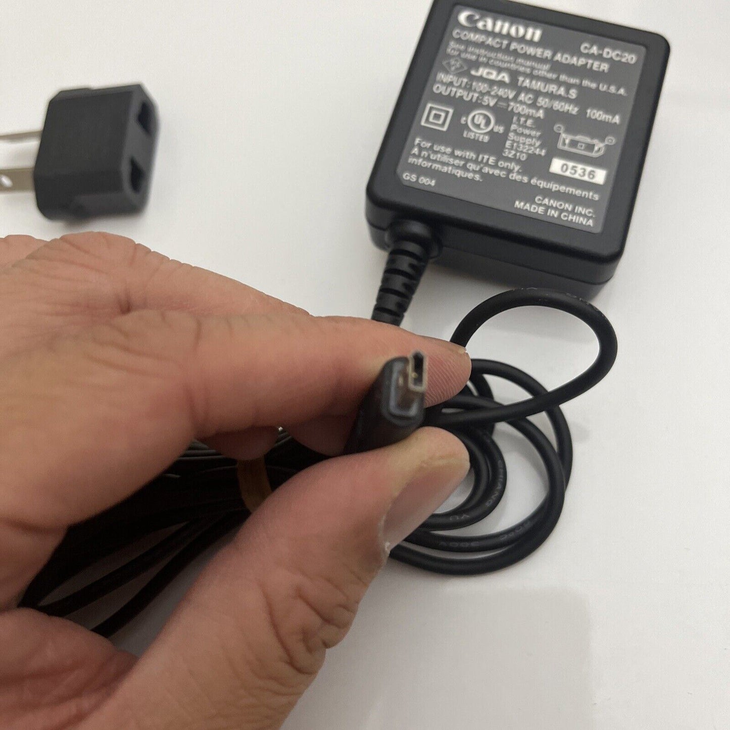 Genuine Canon Compact Power Adaptor CA-DC20 Charger for PowerShot SD30 SD43