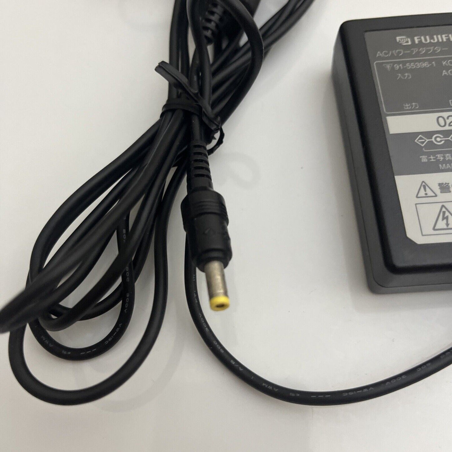 Genuine Fujifilm AC -5VS AC Adaptor Charger for FinePix Series Digital Camera