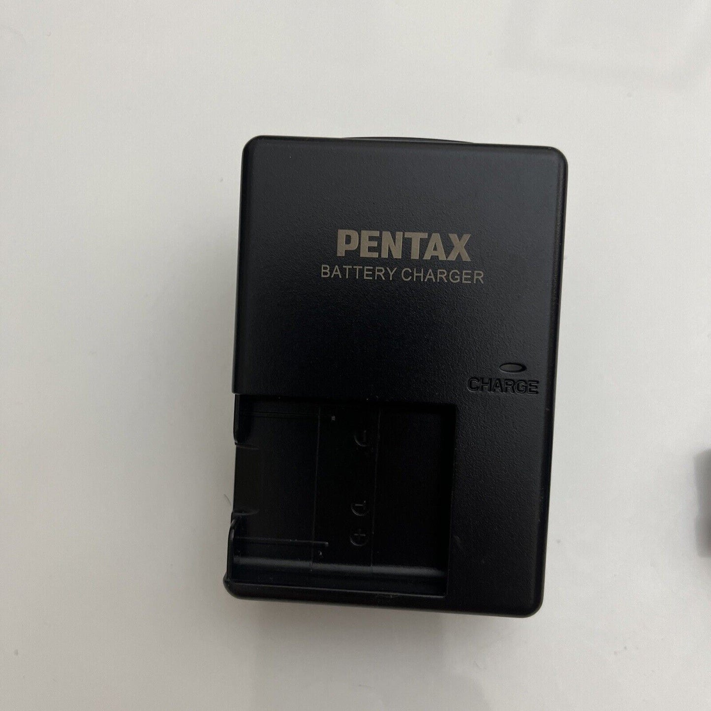 Genuine Pentax Battery Charger D-BC108J for Optio RS1000/NB1000