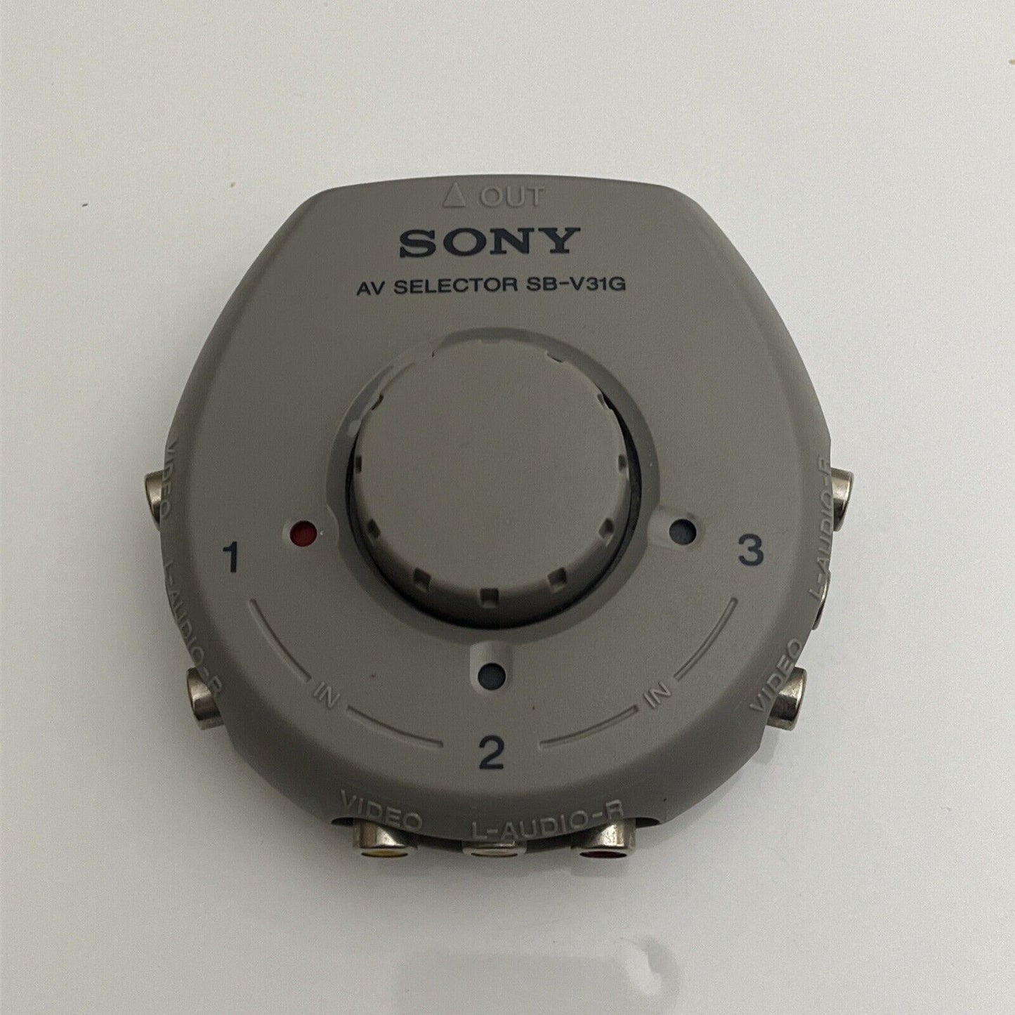Sony Game and Video Selector  AV RCA Composite SB-V31G