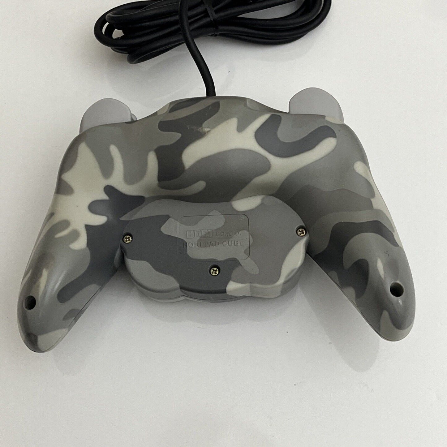 Nintendo GameCube Hori Pad Grey Camoflauge Controller