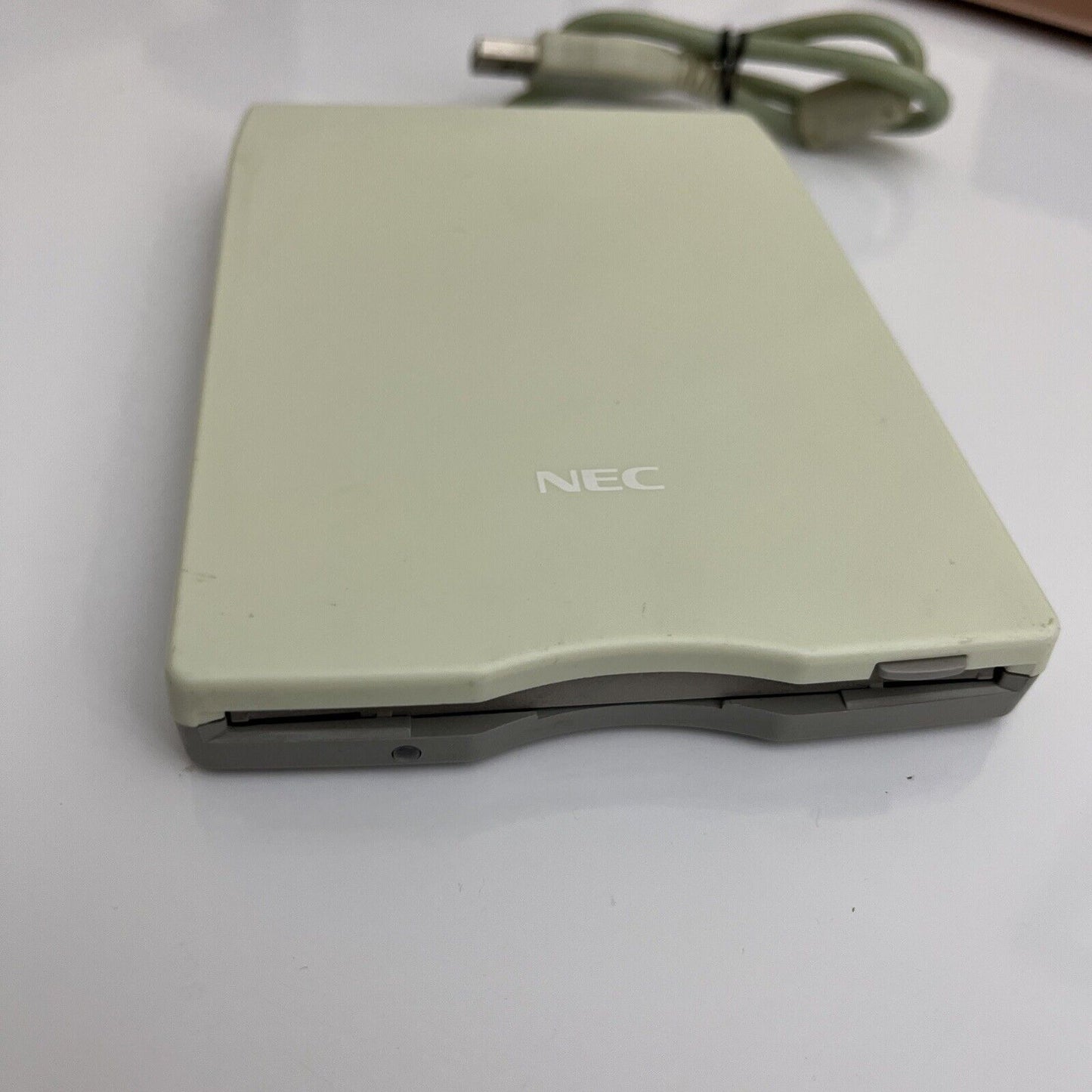 NEC Portable External USB 1.44 MB 3.5” FDD Floppy Disk Drive FD-05PUB White