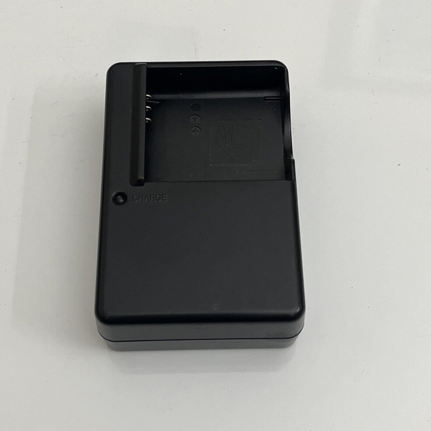 Genuine Ricoh BJ-6 Battery Charger for DB-65 and  DB-60 Battery