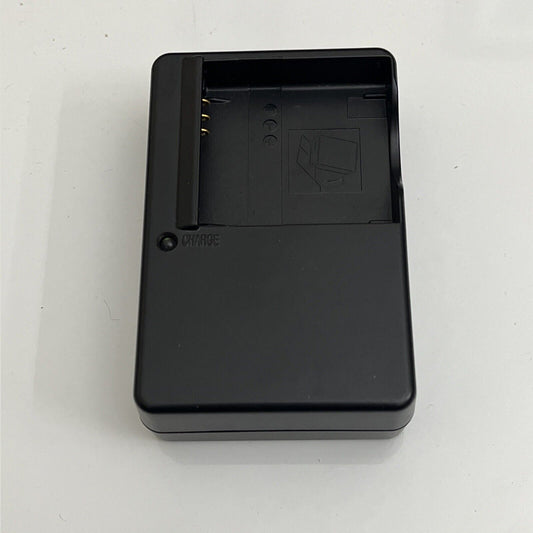 Genuine Ricoh BJ-7 Battery Charger for DB-70 battery