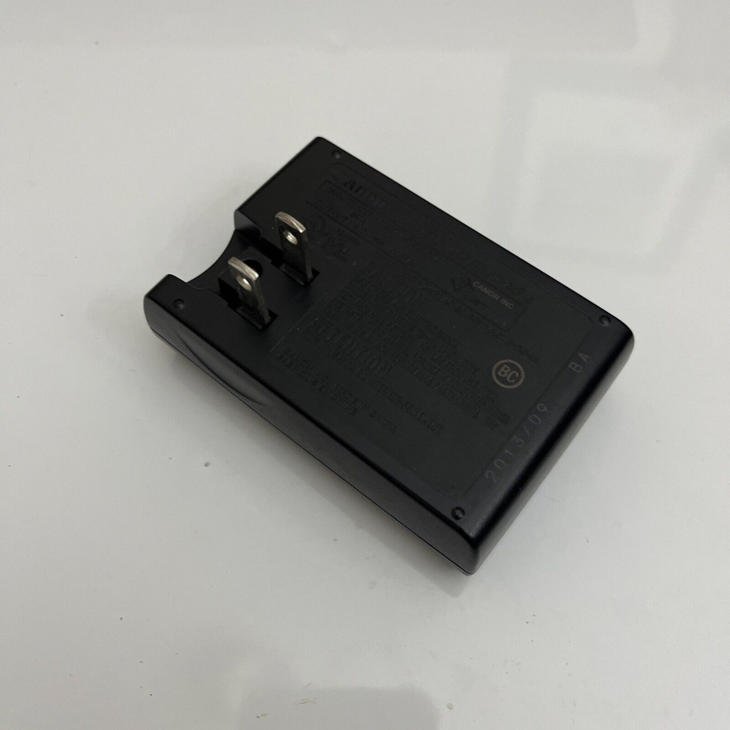 Genuine Canon Battery Charger CB-2LF G for NB-11L  NB-11LH Batteries