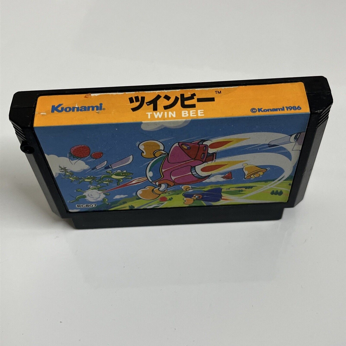 Twin Bee - Nintendo Famicom NES NTSC-J JAPAN 1986 Game