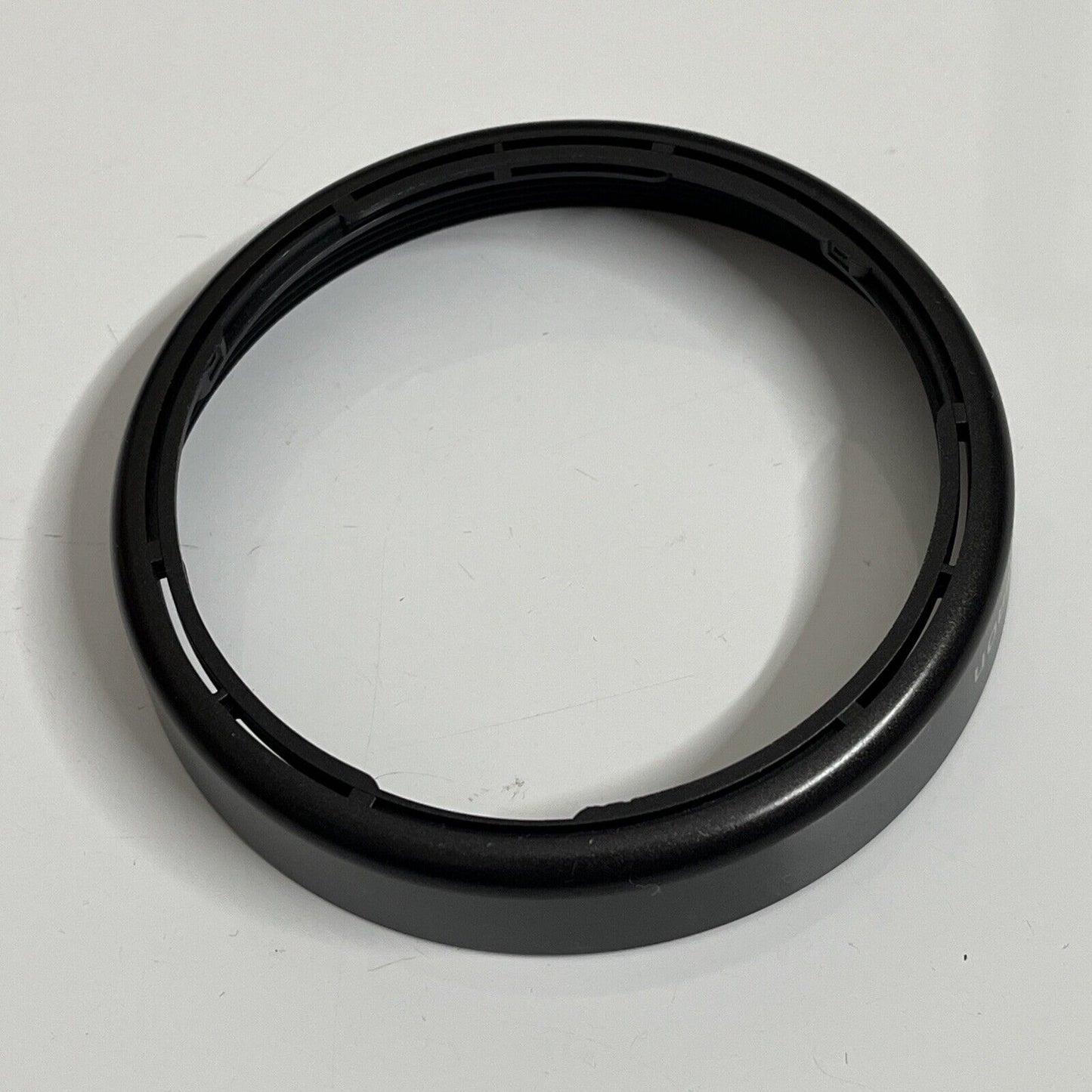 Tamron B5FH Lens Hood Shade for AF 28-200mm f3.8-5.6