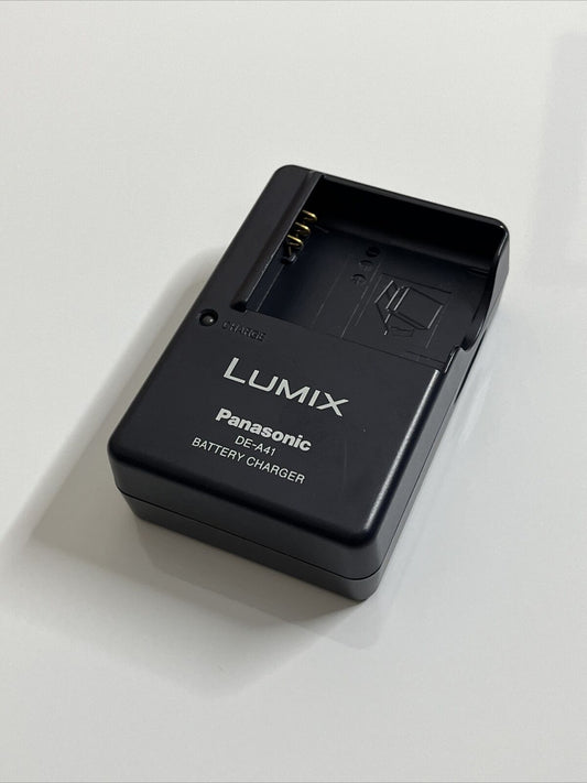 Panasonic Lumix DE-A41 Camera Battery Charger for CGA-S005A DMW-BCC12 Battery