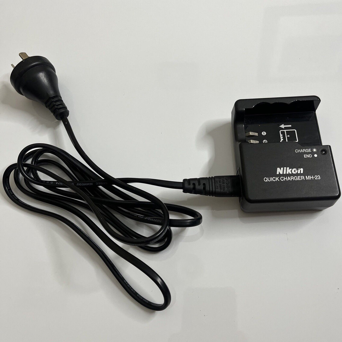 Genuine Nikon Quick Charger MH-23 for EN-EL9a EN-EL9 Batteries