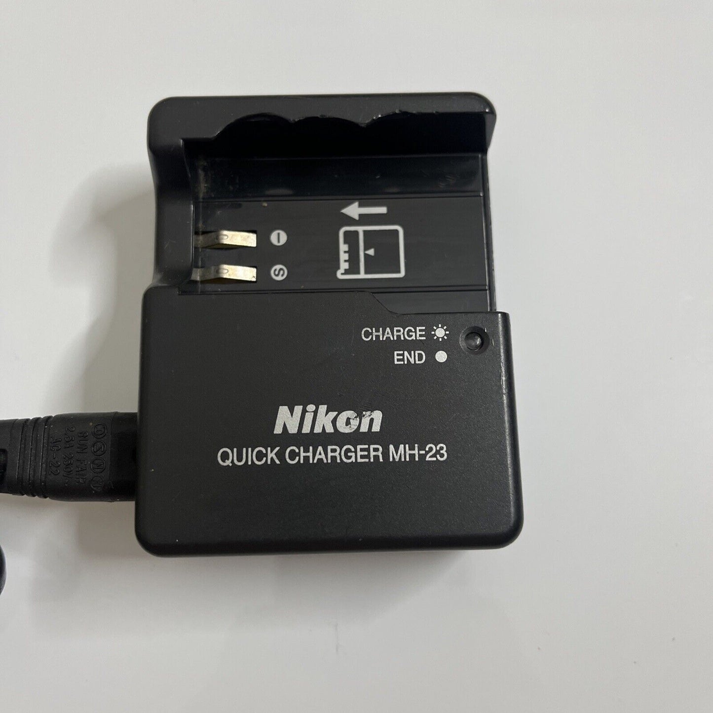 Genuine Nikon Quick Charger MH-23 for EN-EL9a EN-EL9 Batteries