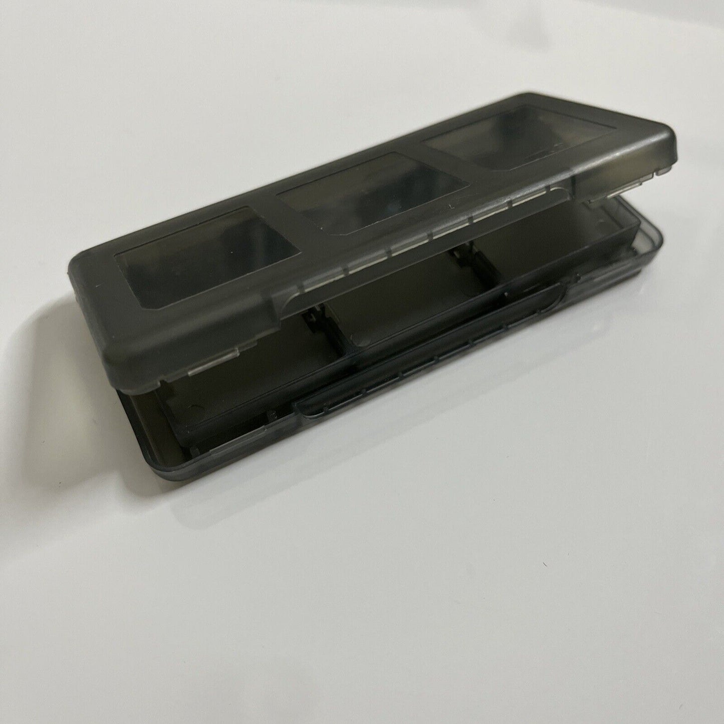Nintendo DS NDS 6x Game Case Holder