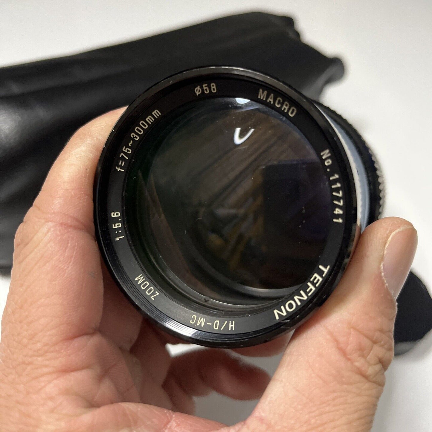 Tefnon Zoom Macro Lens H/d-MV 1:5.8 f=75-300mm Macro 58mm Japan *Dust in lens