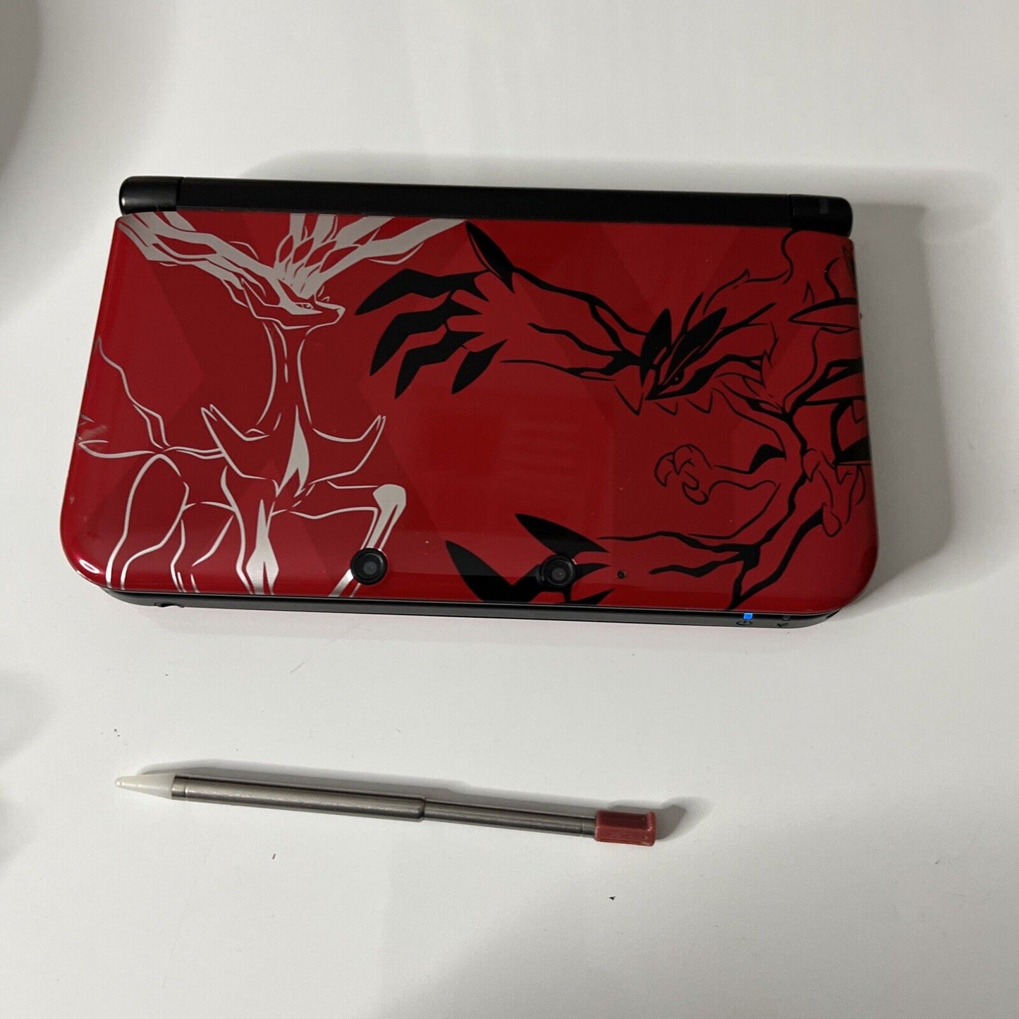 Nintendo 3DS XL Pokemon Edition Red with Case + Pre-Installed Games 4GB SD Card