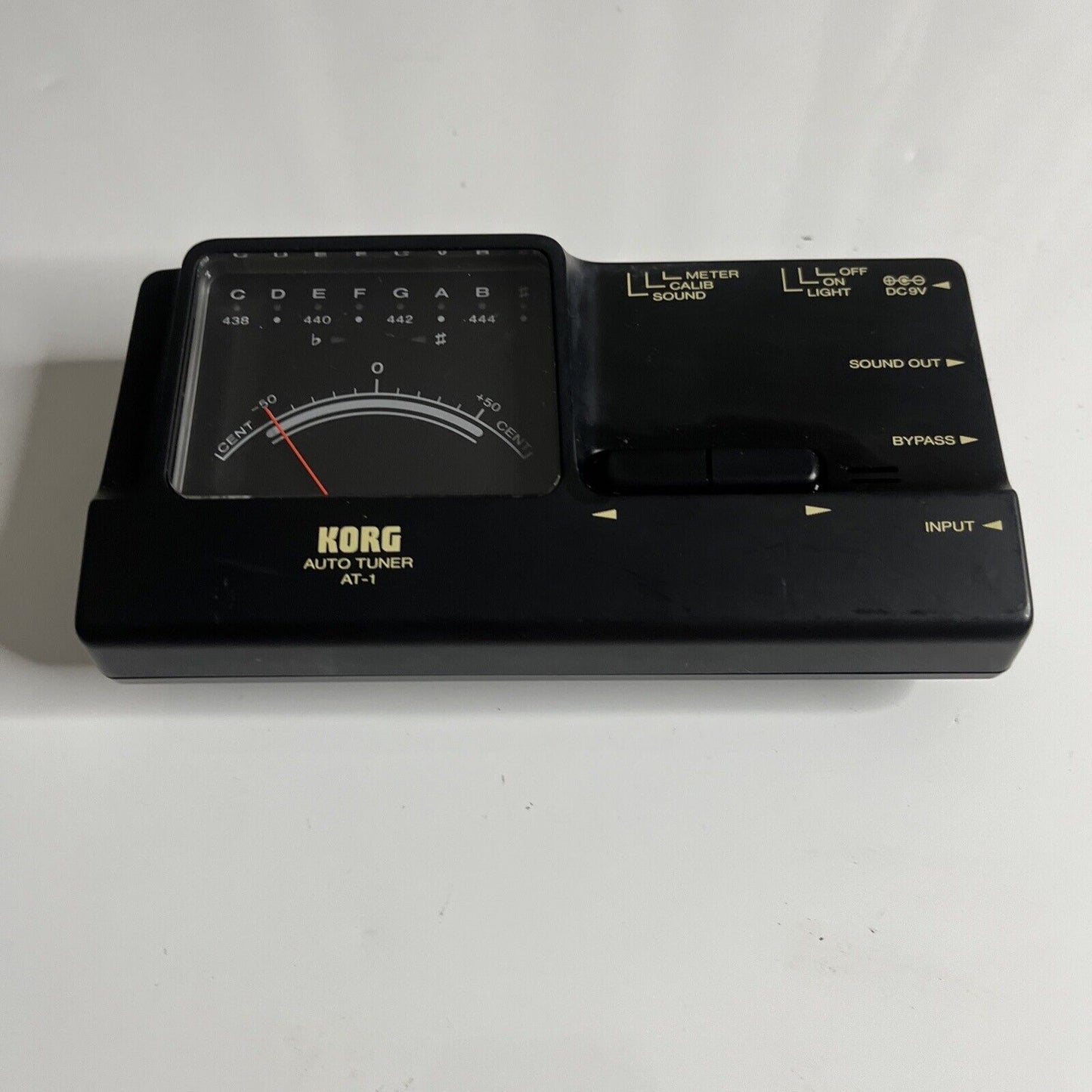 Korg Auto Guitar Analog Tuner AT-1 Made in Japan 80s