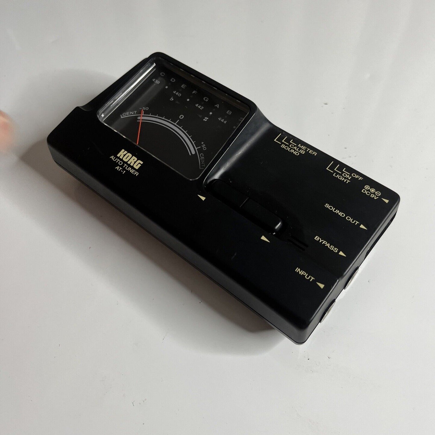 Korg Auto Guitar Analog Tuner AT-1 Made in Japan 80s