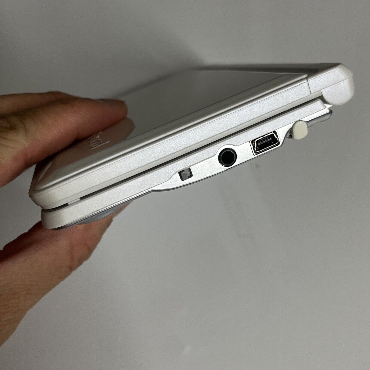 Casio EX-Word Dataplus 4 XD-SF6350 White Japanese English Electronic Dictionary