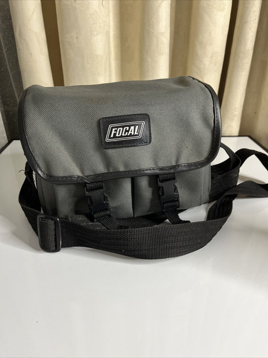 Focal Camera Shoulder Bag with Shoulder Strap 22 x 7 x 15 cm