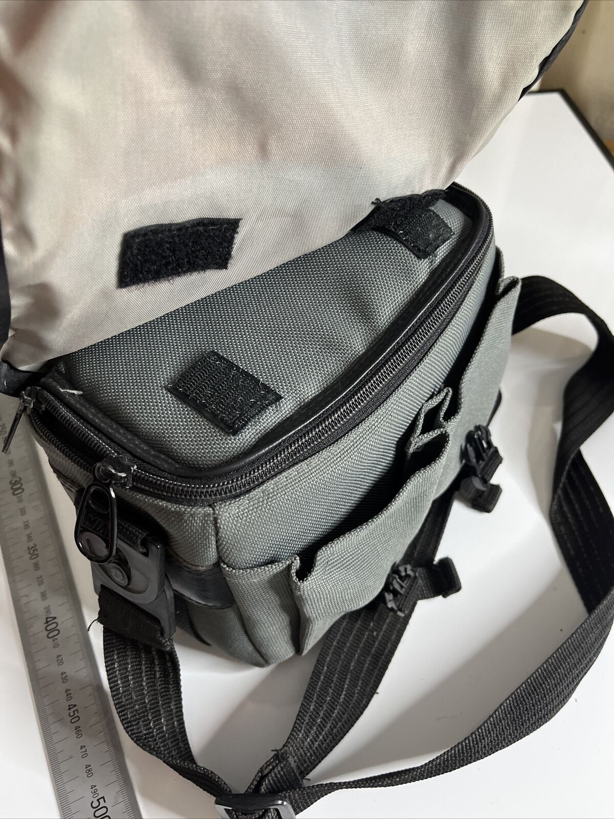 Focal Camera Shoulder Bag with Shoulder Strap 22 x 7 x 15 cm