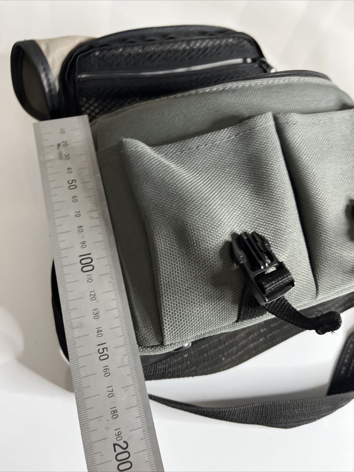 Focal Camera Shoulder Bag with Shoulder Strap 22 x 7 x 15 cm