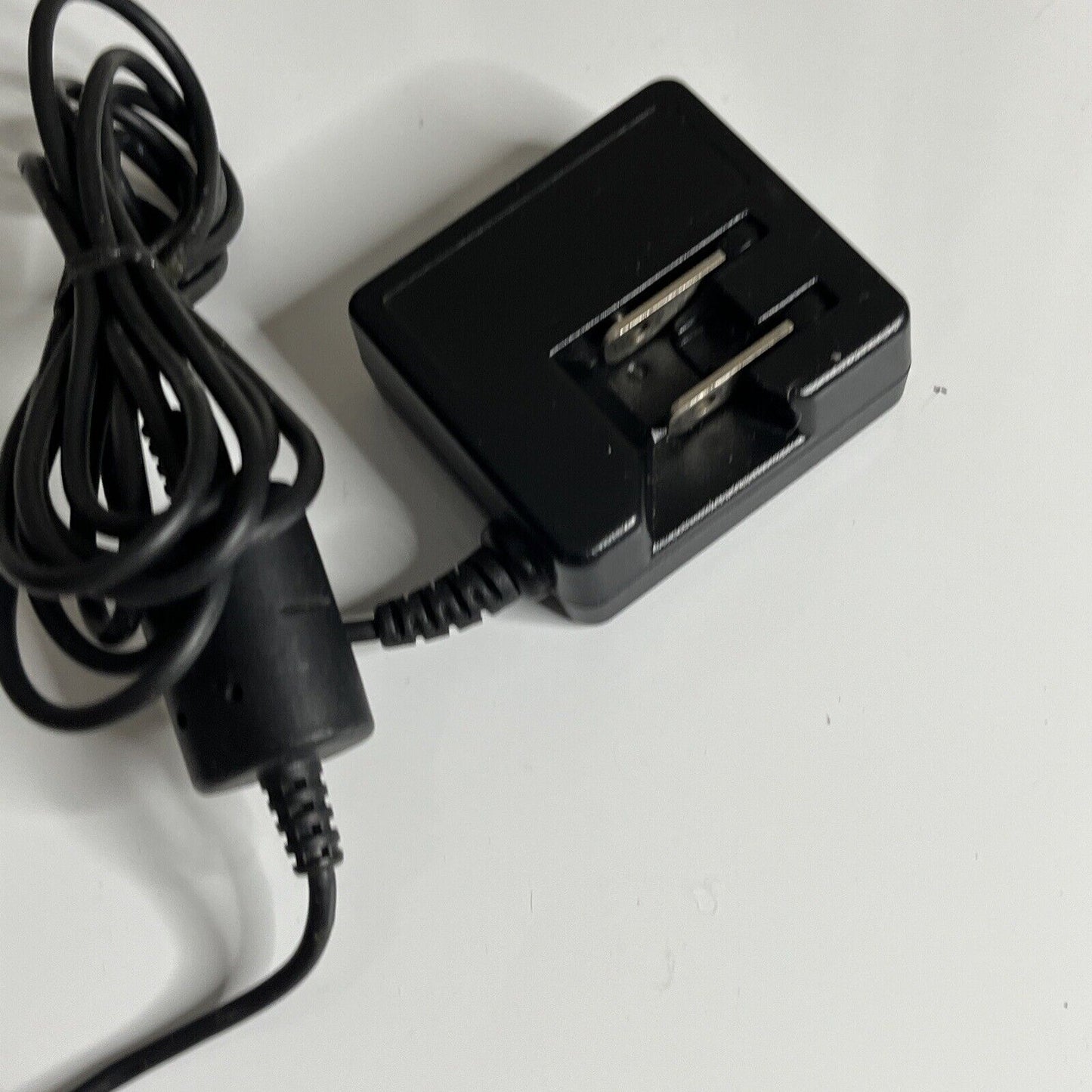Genuine Canon CA-DC20 Compact Power Adapter 5v 700mA for Powershot SD30 SD40