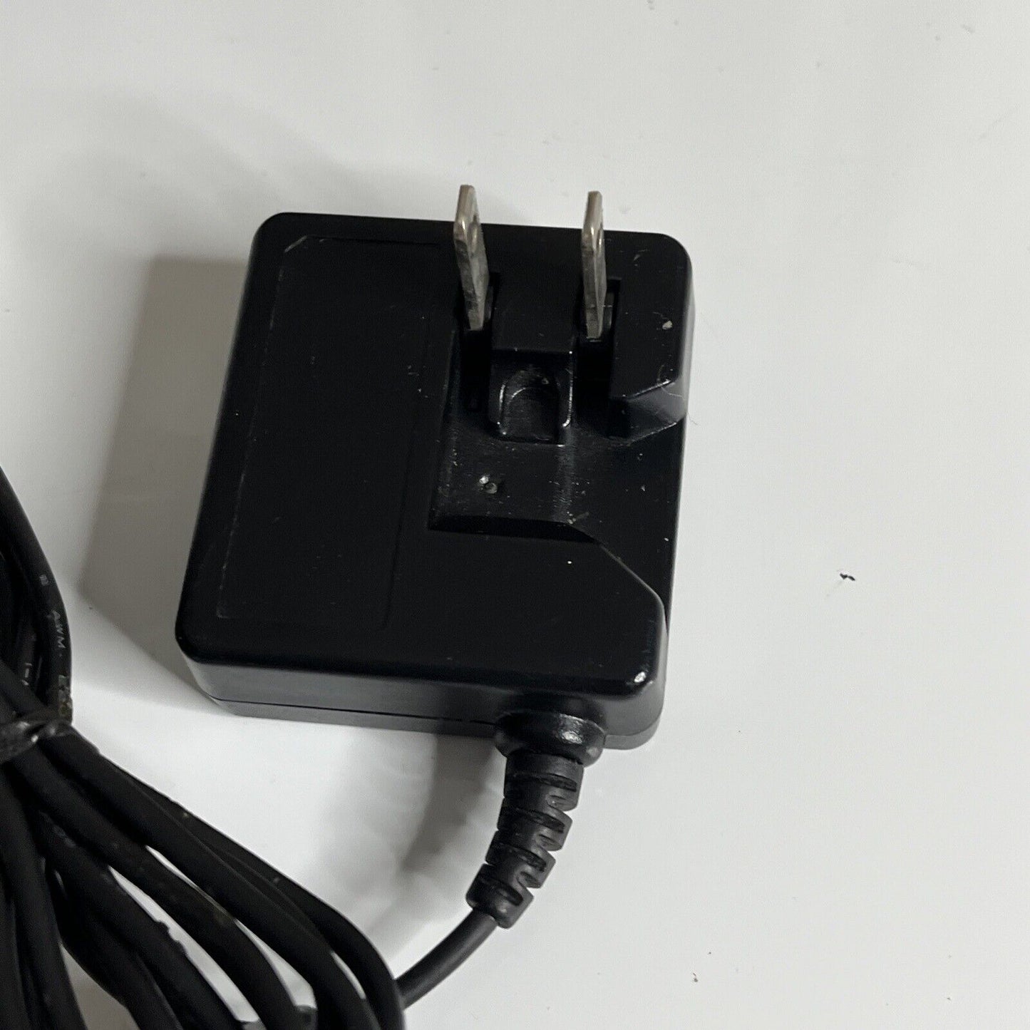 Genuine Canon CA-DC20 Compact Power Adapter 5v 700mA for Powershot SD30 SD40