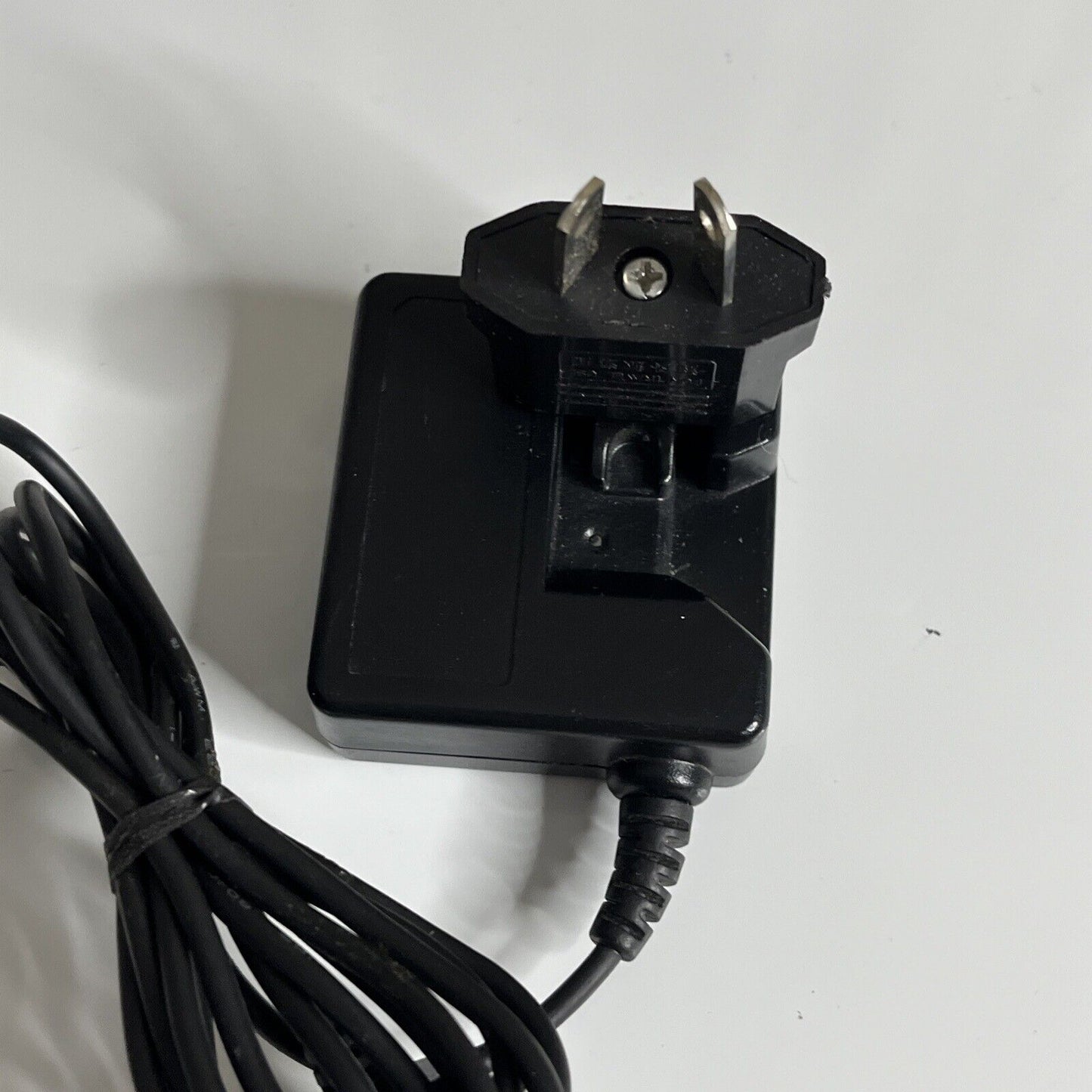 Genuine Canon CA-DC20 Compact Power Adapter 5v 700mA for Powershot SD30 SD40