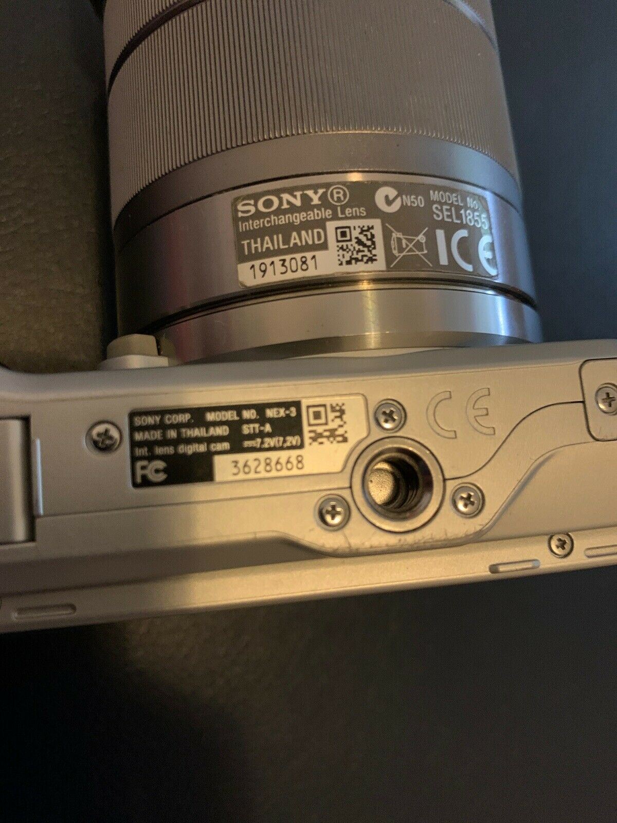 Sony NEX-3 14.2MP Digital Camera + 18-55mm SEL1855 Lens + Lens Hood