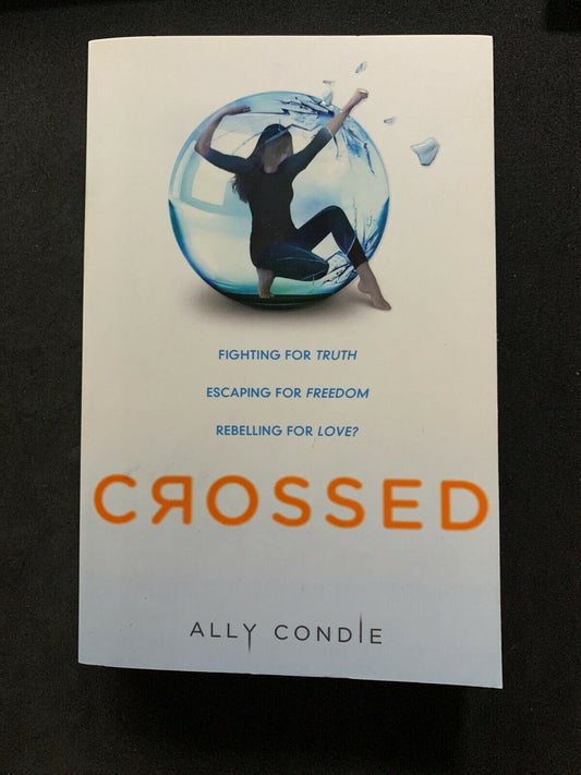 NEW Crossed By Ally Condie Paperback Free Shipping