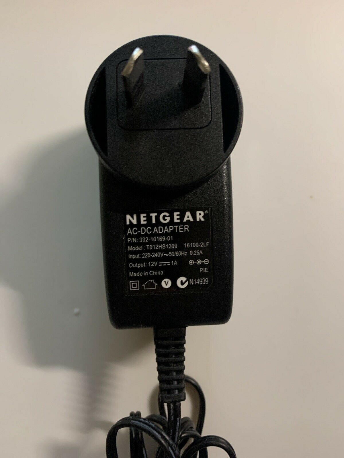 NETGEAR AC/DC Power Adapter MODEL:T012HS1209  16100-2LF Output- 12volt DC @ 1Amp