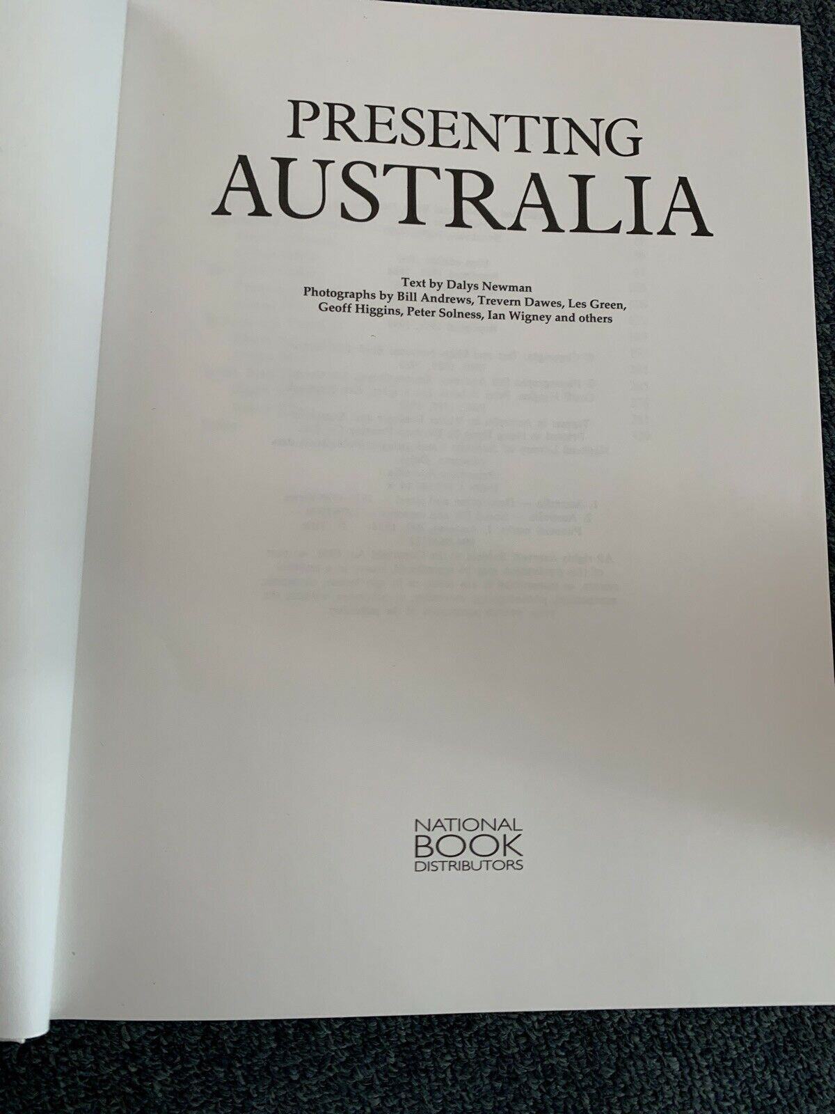Presenting Australia - 402 Colour Plates 62 Historic Engravings Illustrated Book
