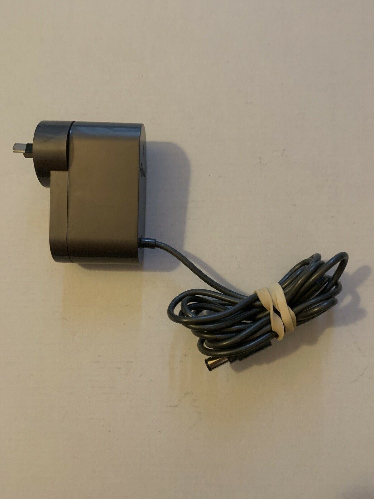 Genuine Dyson Li-ion Battery Charger SSW-1864AU-A Model: 17530-05  24.35v 16.75v