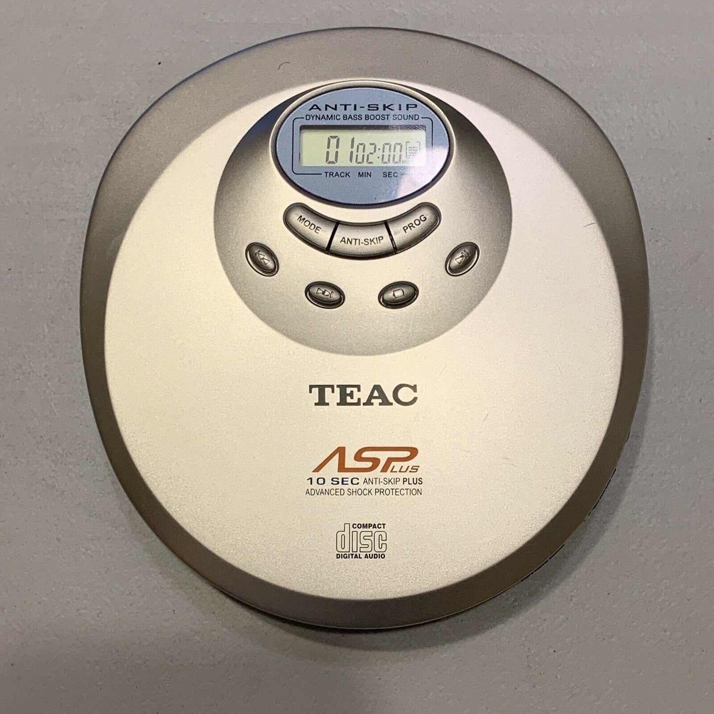 TEAC Portable Personal CD Player Discman PD P219C  with NEW Earphones - TESTED