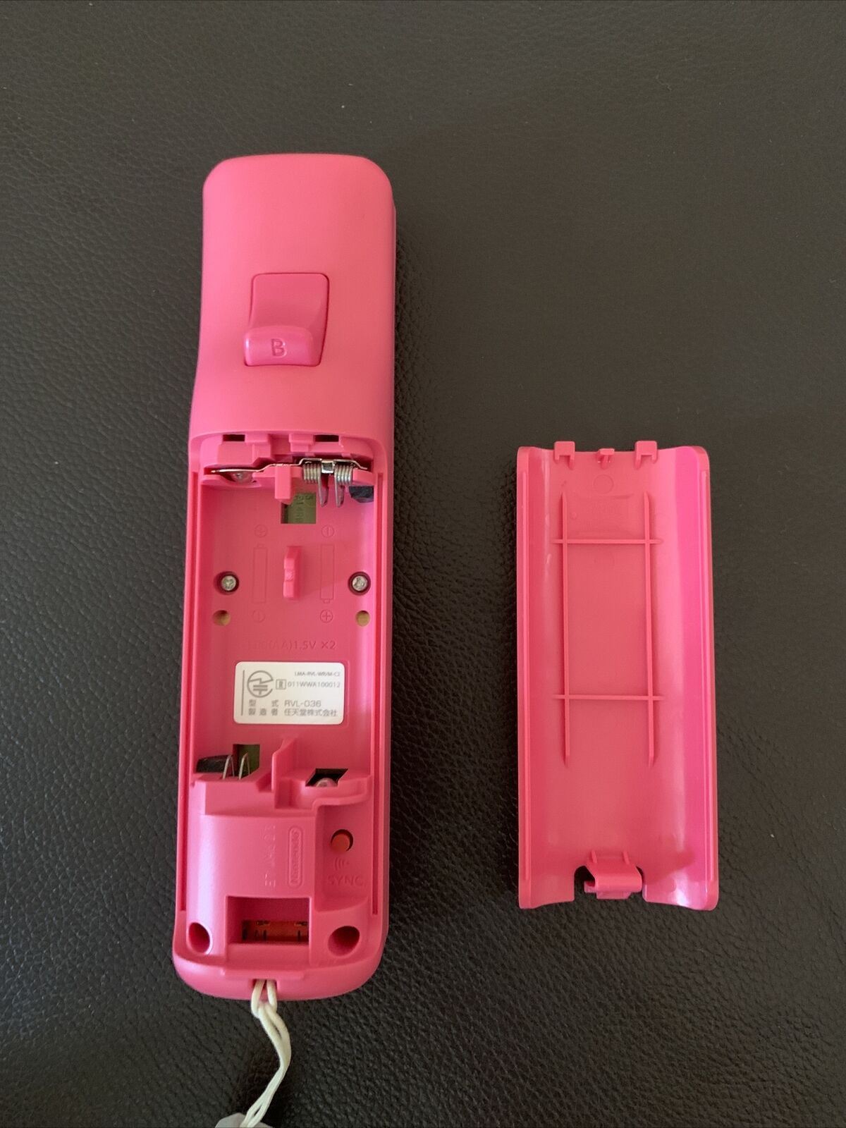 Genuine Pink Nintendo Wii Motion Plus Controller Mote w Strap  (RVL-036)