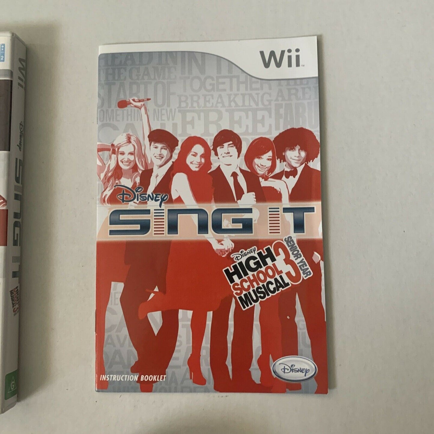 Disney Sing It - High School Musical 3 Game + USB Microphone For Nintendo Wii