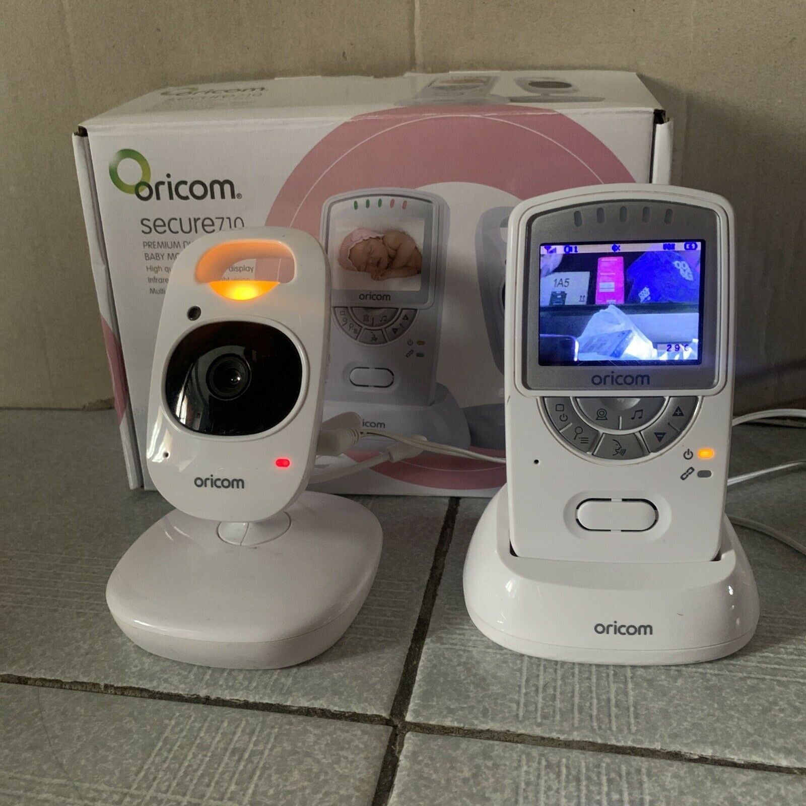 Oricom digital video hot sale baby monitor secure710