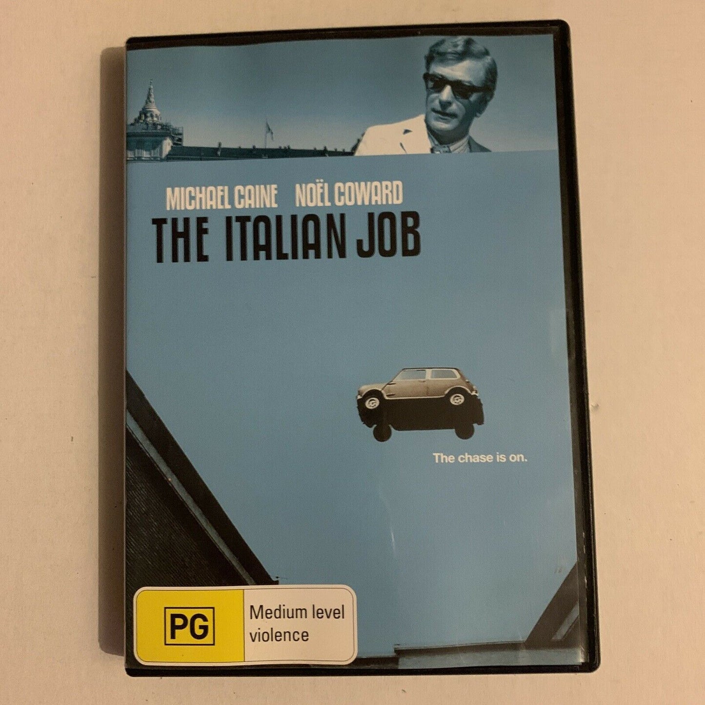 The Italian Job (DVD, 1969) Michael Caine, Noël Coward, Benny Hill. Region 4&2