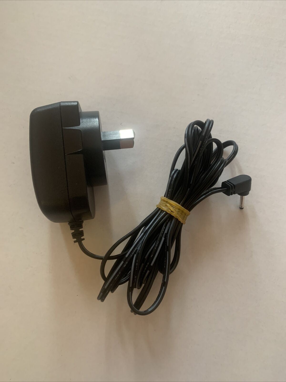 Switching Power Supply S004LS0600030 6v 300mA AC Adapter