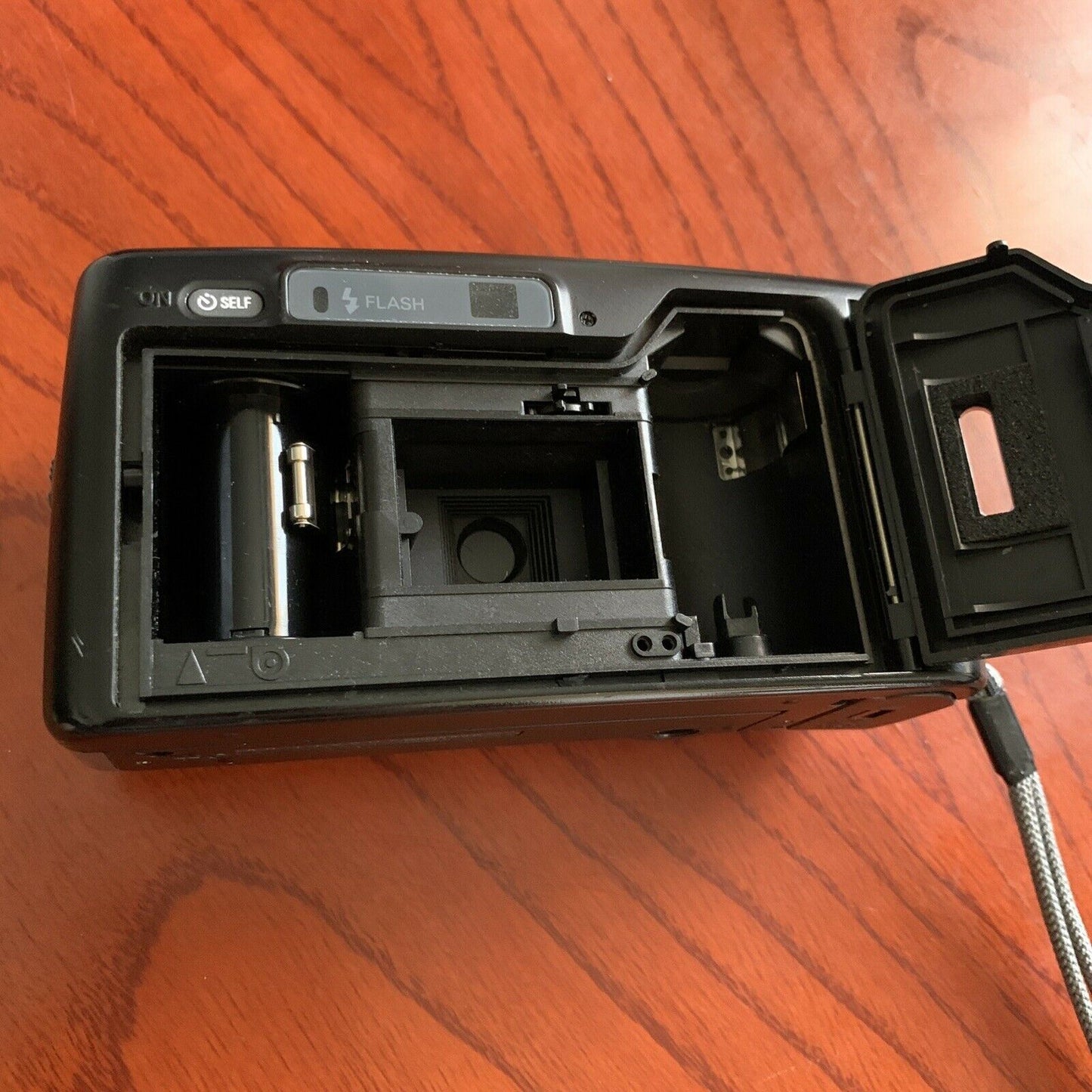 Ricoh AF-66 Autofocus Point-and-Shoot Camera for 35mm film